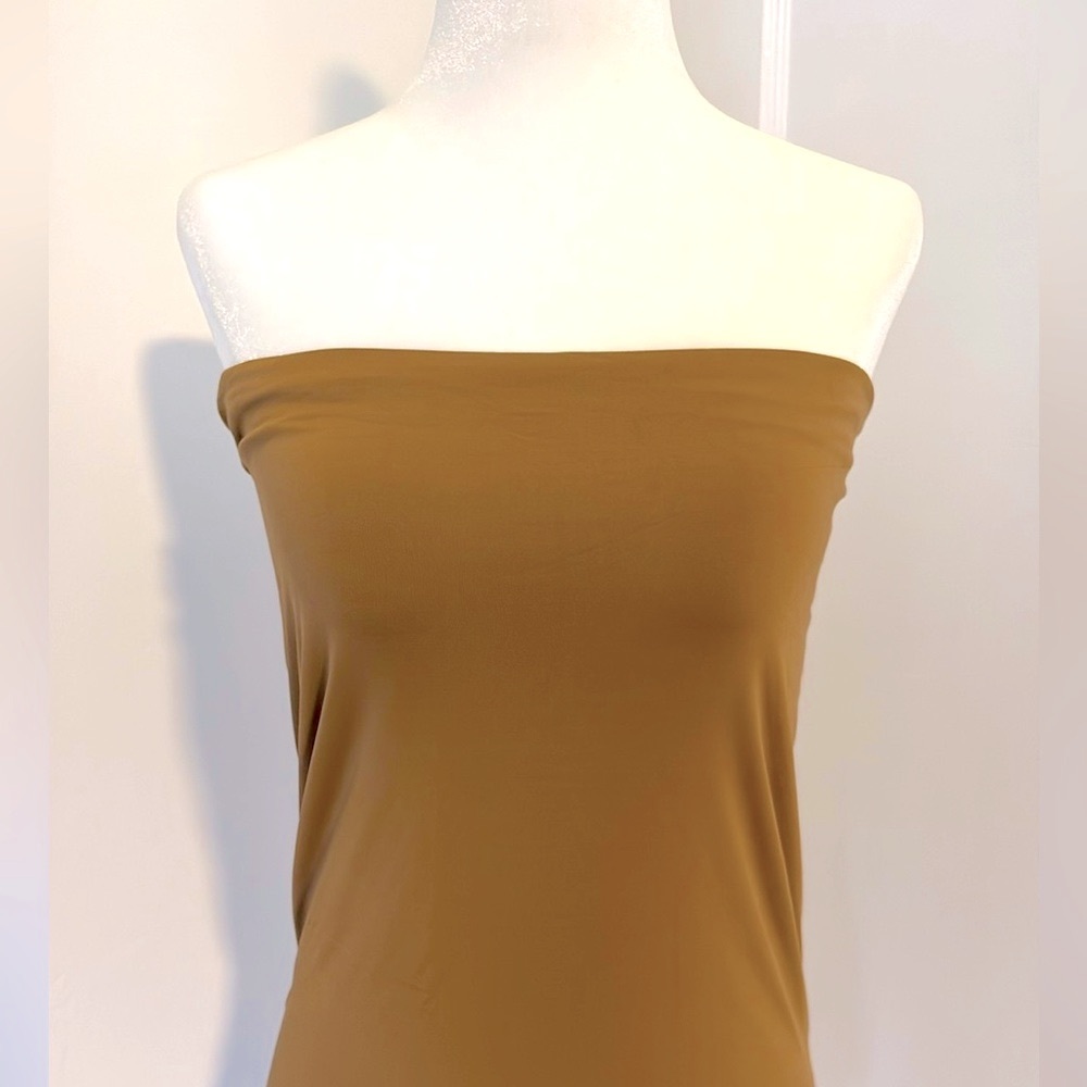 525 Italy,  Stretch tube Top Tam color.